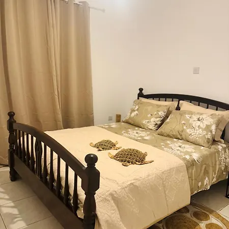 Apollo24 Apartment *